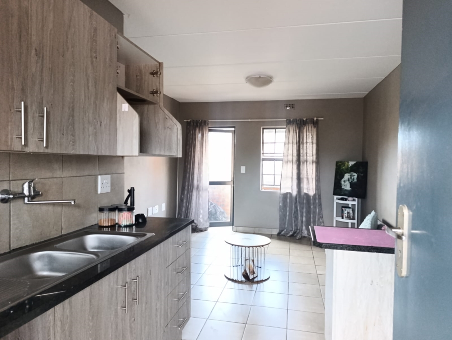 2 Bedroom Property for Sale in Montana Tuine Gauteng