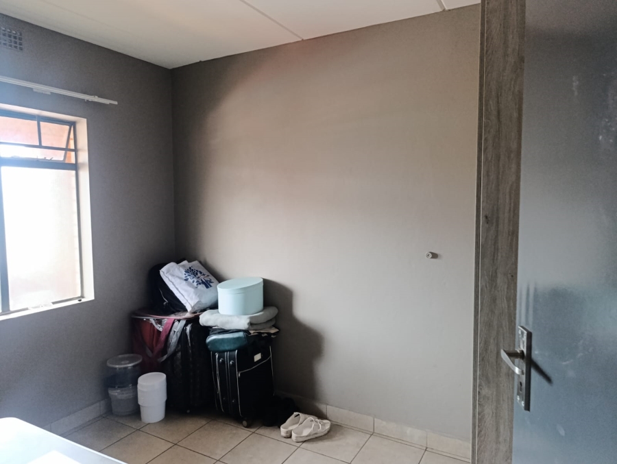 2 Bedroom Property for Sale in Montana Tuine Gauteng