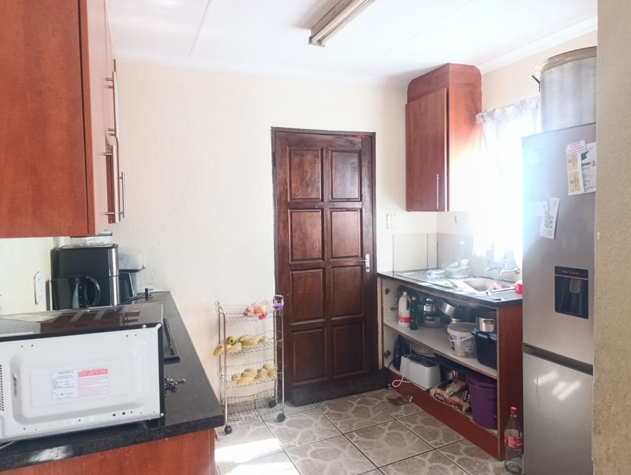 2 Bedroom Property for Sale in Elandspoort Gauteng