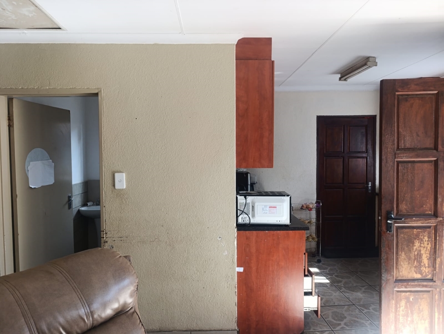 2 Bedroom Property for Sale in Elandspoort Gauteng