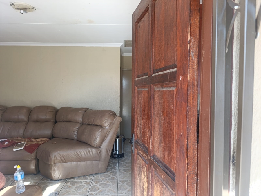 2 Bedroom Property for Sale in Elandspoort Gauteng