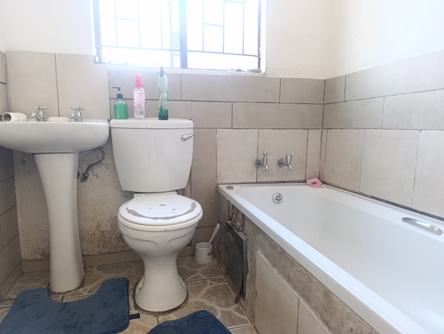 2 Bedroom Property for Sale in Elandspoort Gauteng