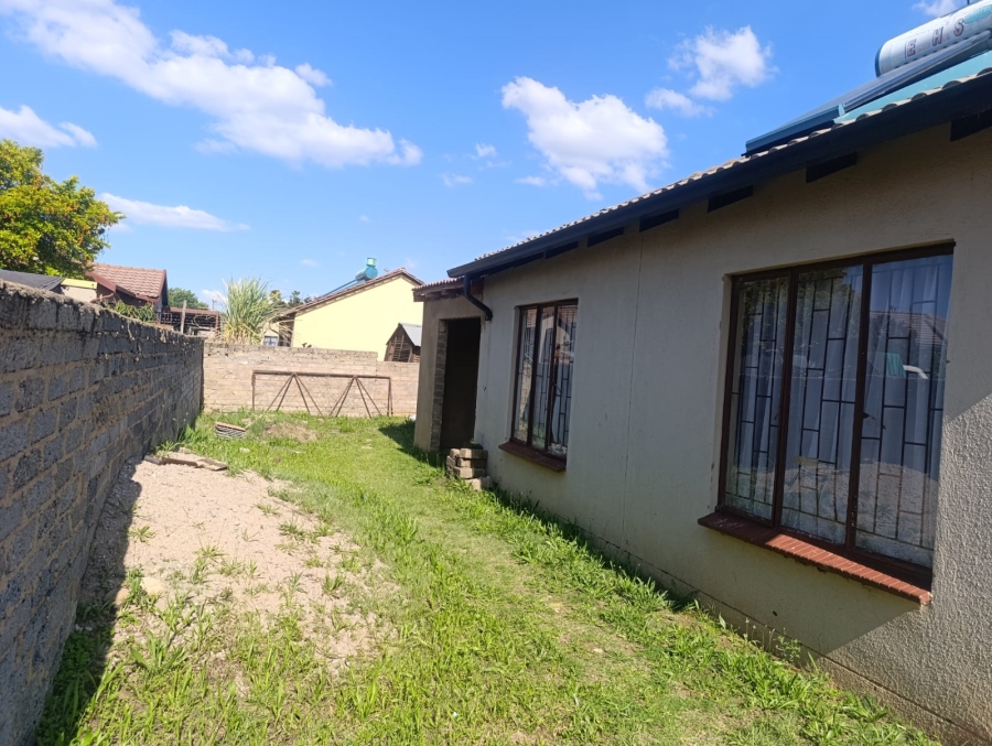2 Bedroom Property for Sale in Elandspoort Gauteng