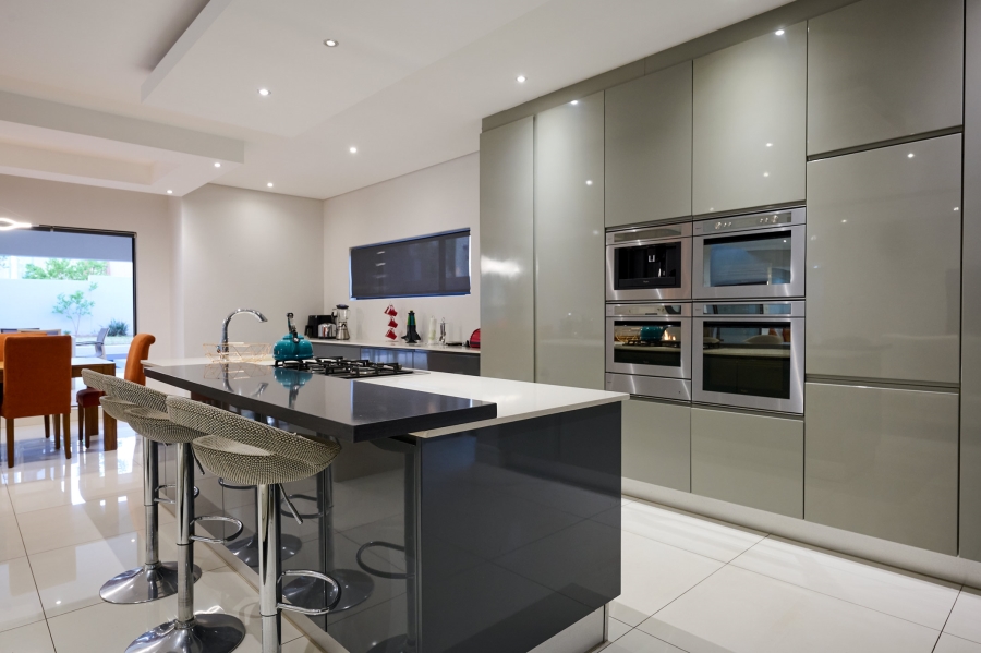 4 Bedroom Property for Sale in Waterfall Country Village Gauteng