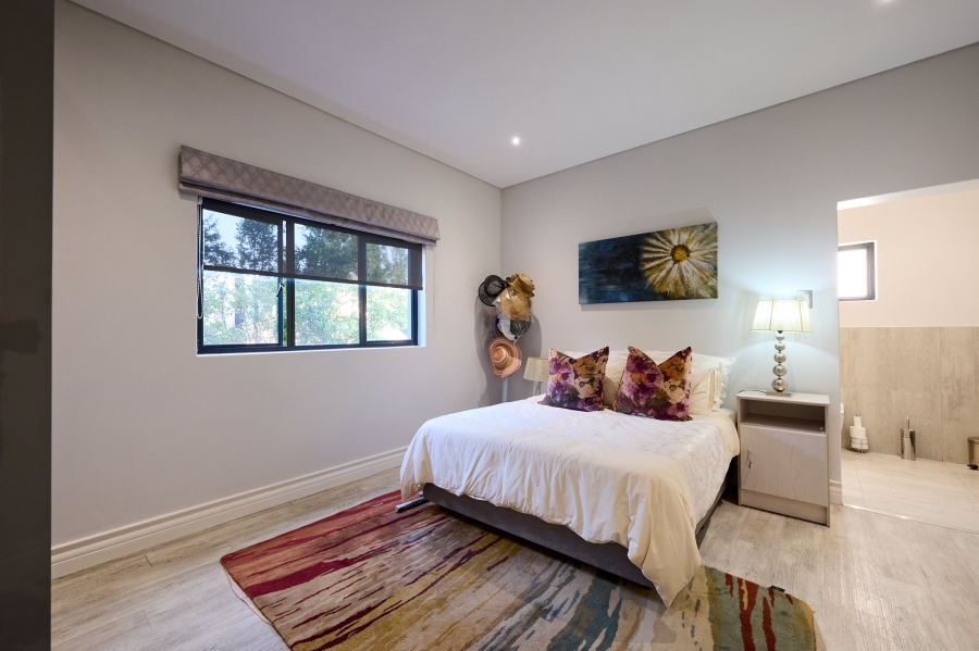 4 Bedroom Property for Sale in Waterfall Country Village Gauteng