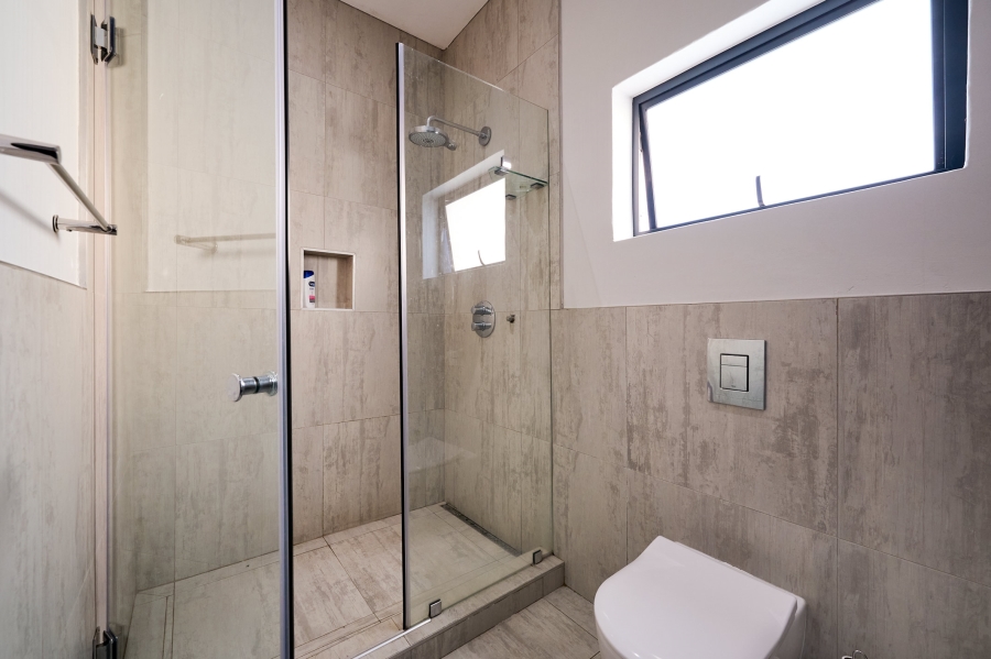 4 Bedroom Property for Sale in Waterfall Country Village Gauteng