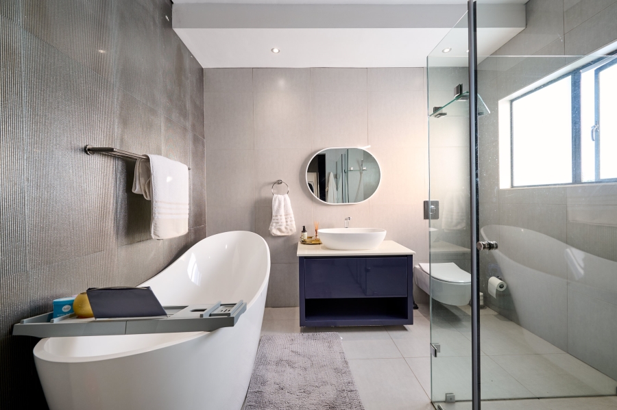 4 Bedroom Property for Sale in Waterfall Country Village Gauteng