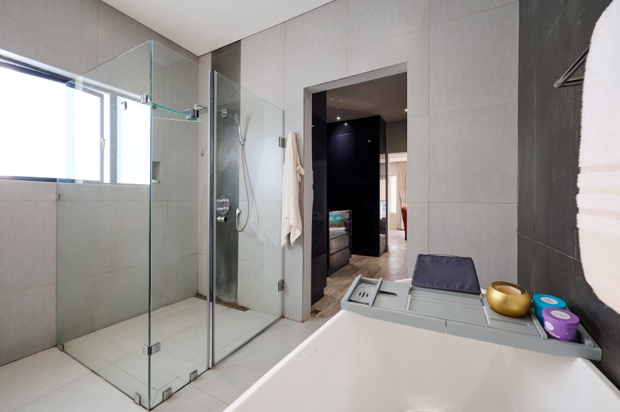 4 Bedroom Property for Sale in Waterfall Country Village Gauteng