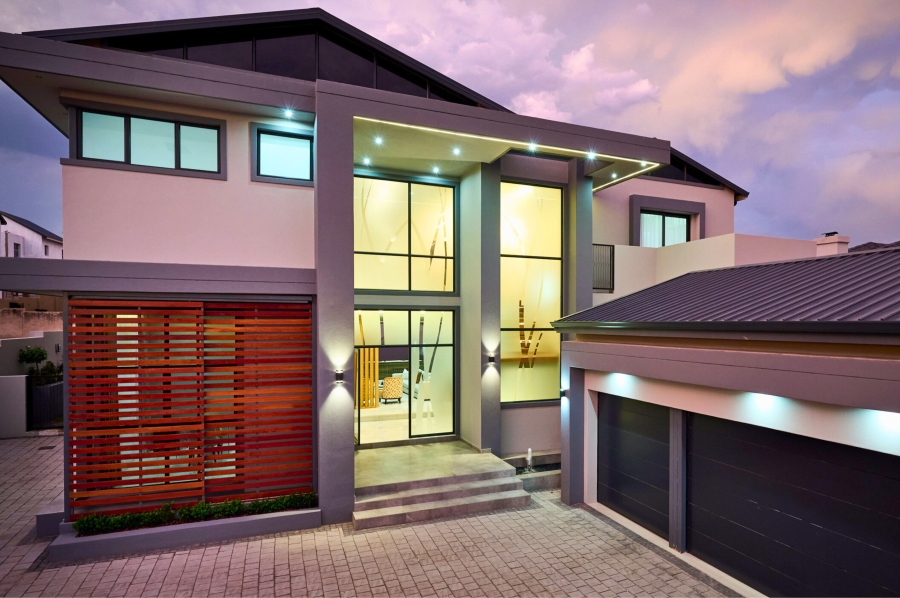 4 Bedroom Property for Sale in Waterfall Country Estate Gauteng