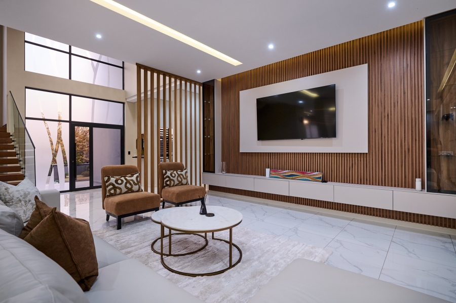 4 Bedroom Property for Sale in Waterfall Country Estate Gauteng