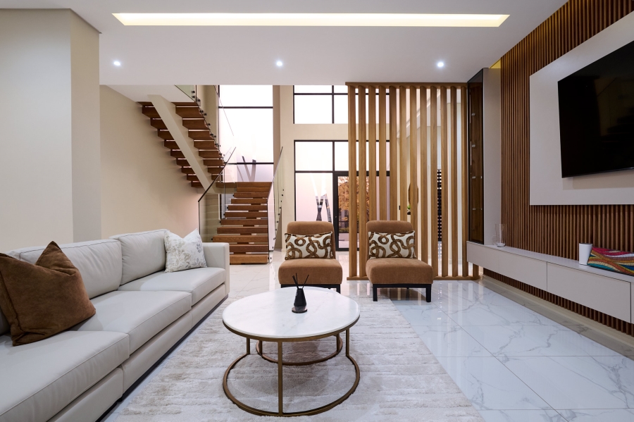 4 Bedroom Property for Sale in Waterfall Country Estate Gauteng