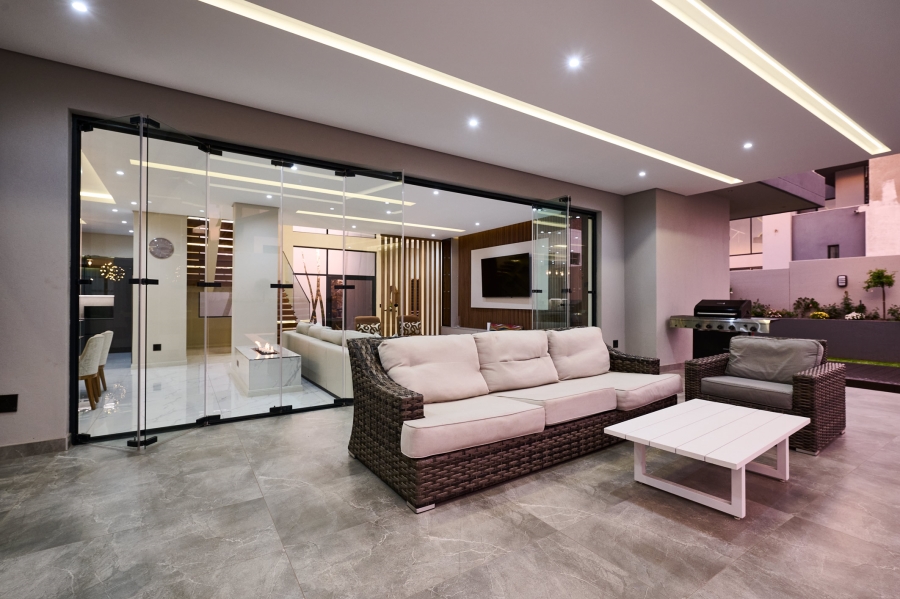 4 Bedroom Property for Sale in Waterfall Country Estate Gauteng