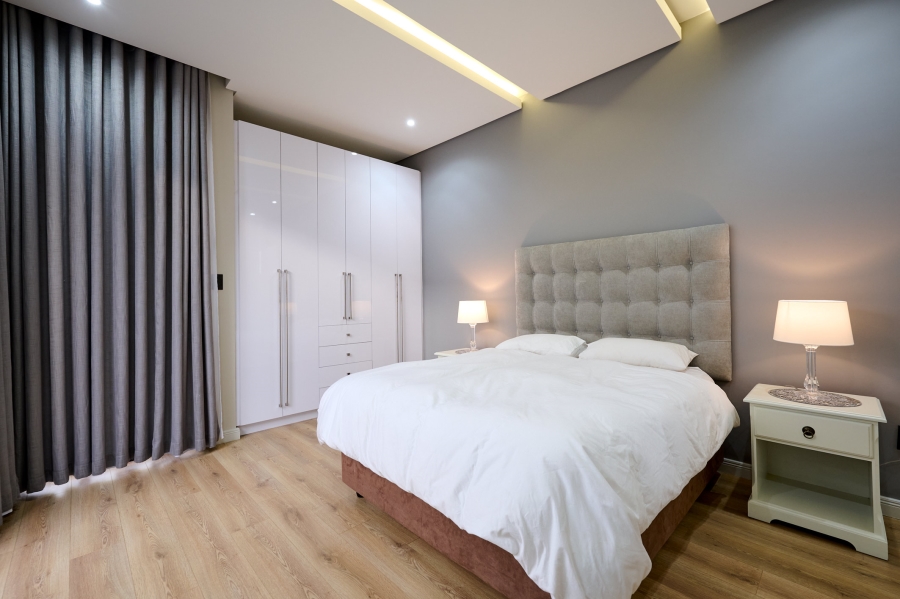 4 Bedroom Property for Sale in Waterfall Country Estate Gauteng