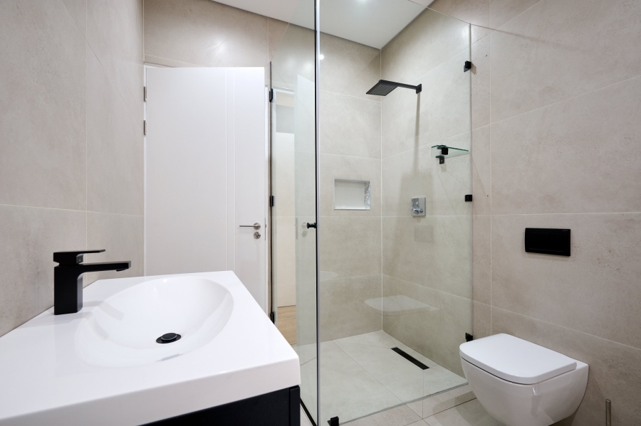 4 Bedroom Property for Sale in Waterfall Country Estate Gauteng