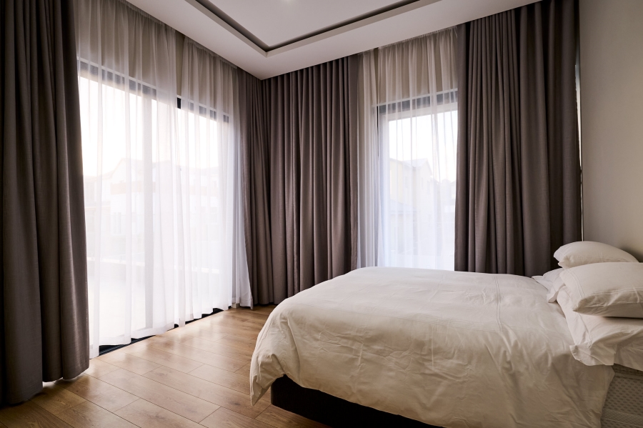 4 Bedroom Property for Sale in Waterfall Country Estate Gauteng