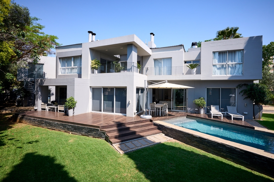 4 Bedroom Property for Sale in Carlswald North Estate Gauteng