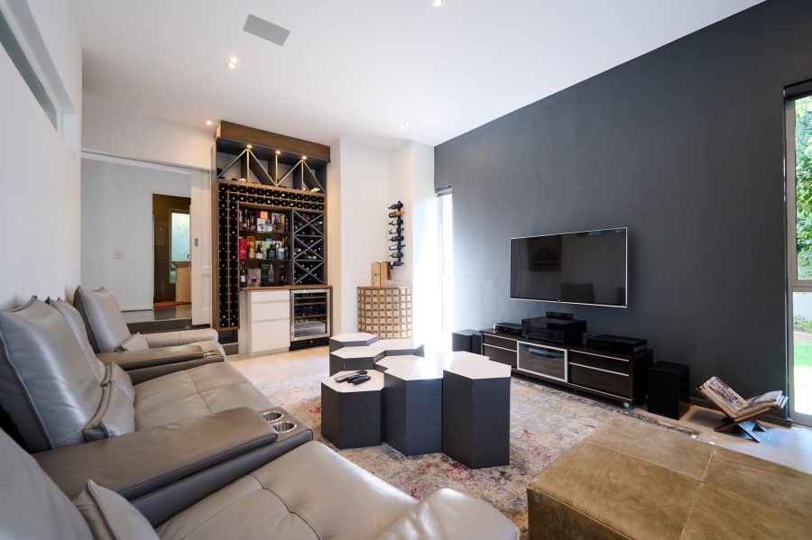 4 Bedroom Property for Sale in Carlswald North Estate Gauteng