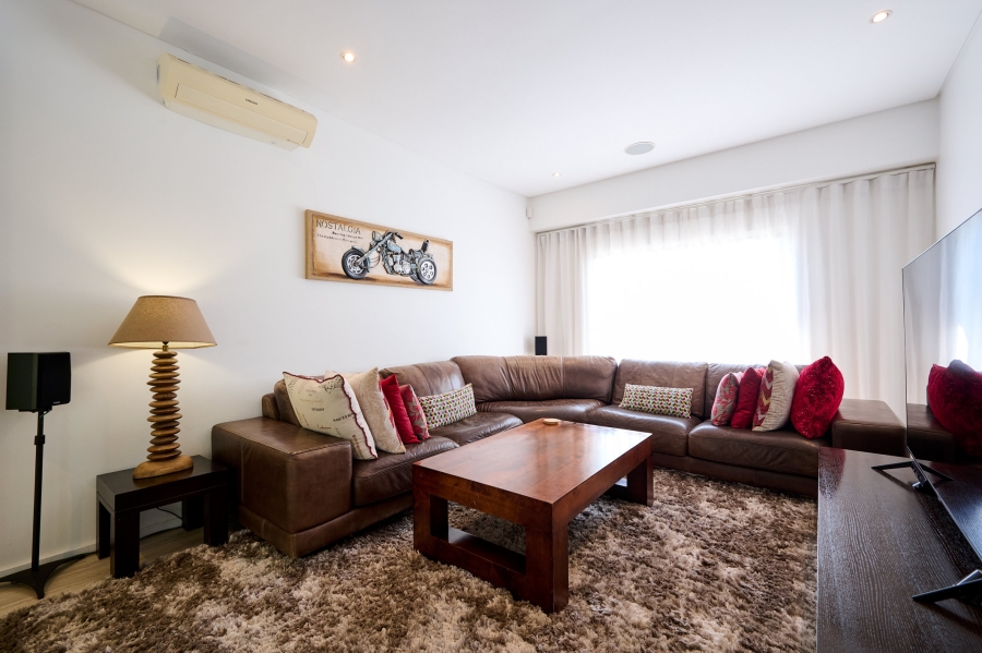 4 Bedroom Property for Sale in Carlswald North Estate Gauteng