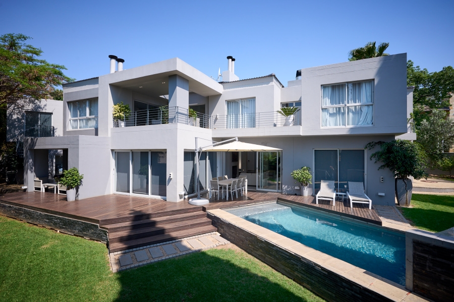 4 Bedroom Property for Sale in Carlswald North Estate Gauteng