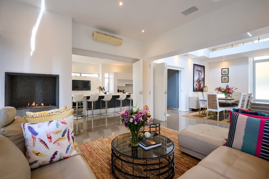 4 Bedroom Property for Sale in Carlswald North Estate Gauteng