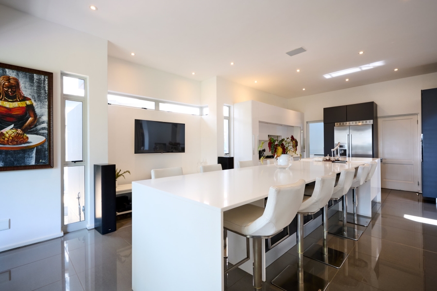 4 Bedroom Property for Sale in Carlswald North Estate Gauteng