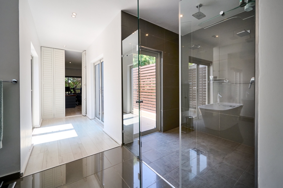 4 Bedroom Property for Sale in Carlswald North Estate Gauteng