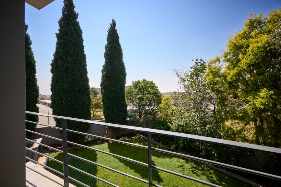 4 Bedroom Property for Sale in Carlswald North Estate Gauteng