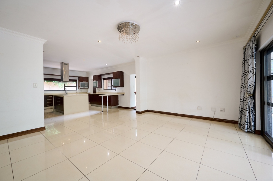 5 Bedroom Property for Sale in Carlswald North Estate Gauteng