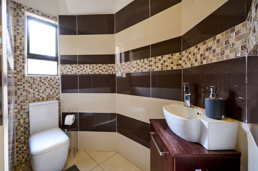 5 Bedroom Property for Sale in Carlswald North Estate Gauteng