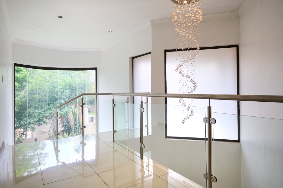 5 Bedroom Property for Sale in Carlswald North Estate Gauteng