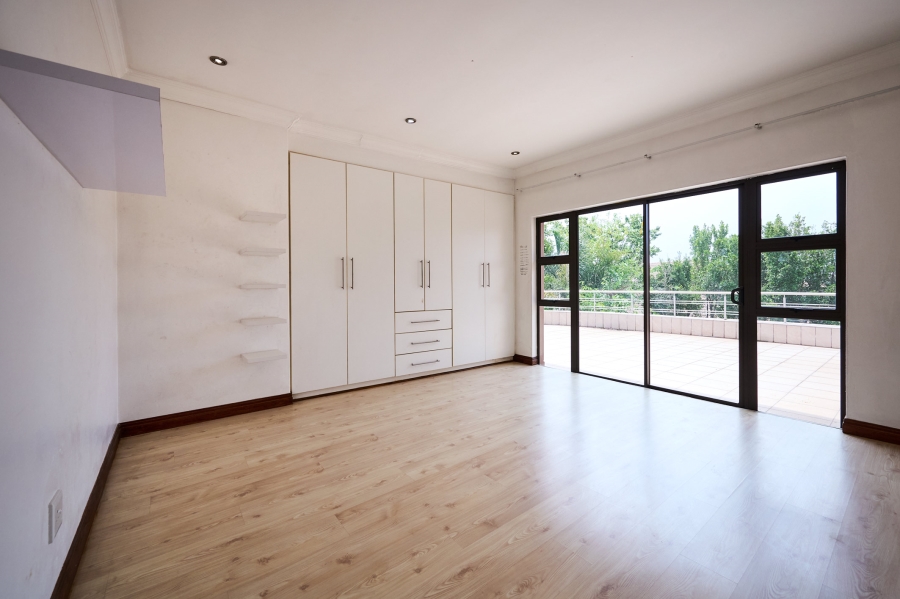 5 Bedroom Property for Sale in Carlswald North Estate Gauteng