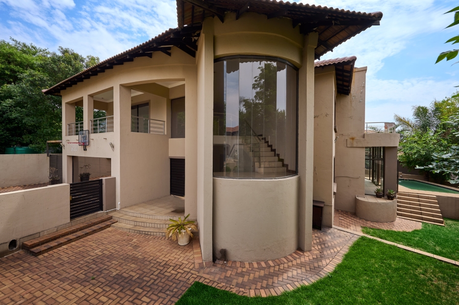 5 Bedroom Property for Sale in Carlswald North Estate Gauteng