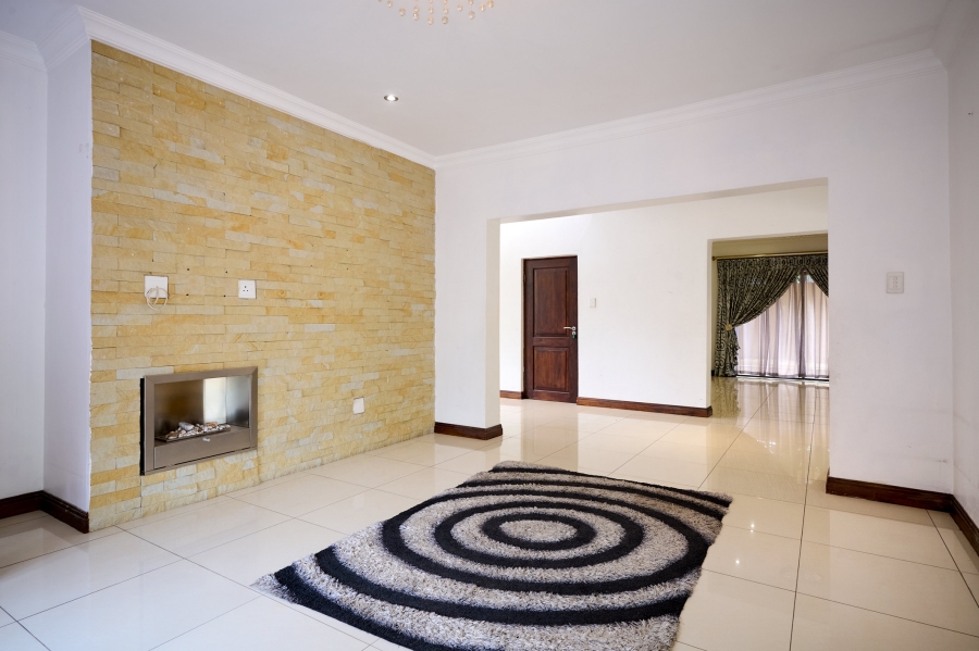 5 Bedroom Property for Sale in Carlswald North Estate Gauteng