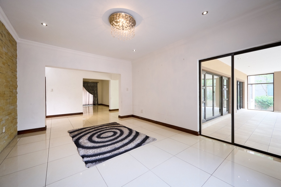 5 Bedroom Property for Sale in Carlswald North Estate Gauteng