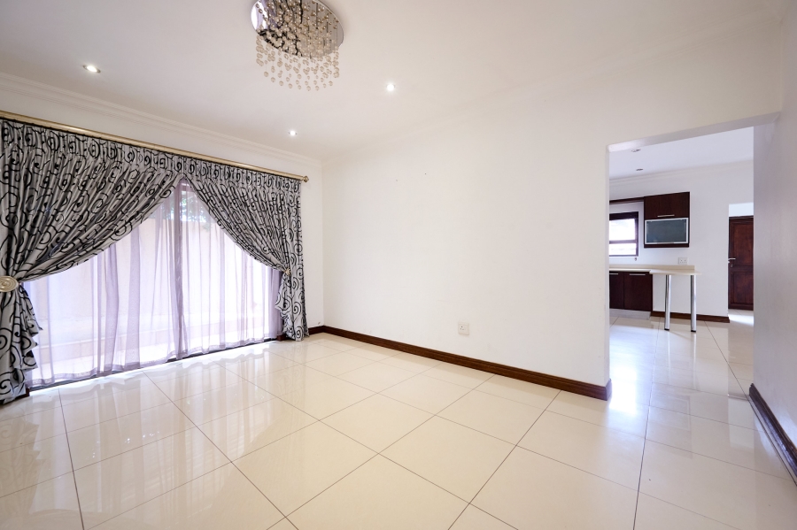 5 Bedroom Property for Sale in Carlswald North Estate Gauteng