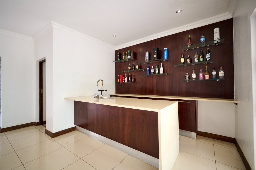 5 Bedroom Property for Sale in Carlswald North Estate Gauteng