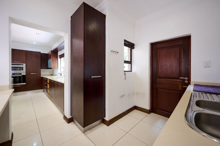 5 Bedroom Property for Sale in Carlswald North Estate Gauteng