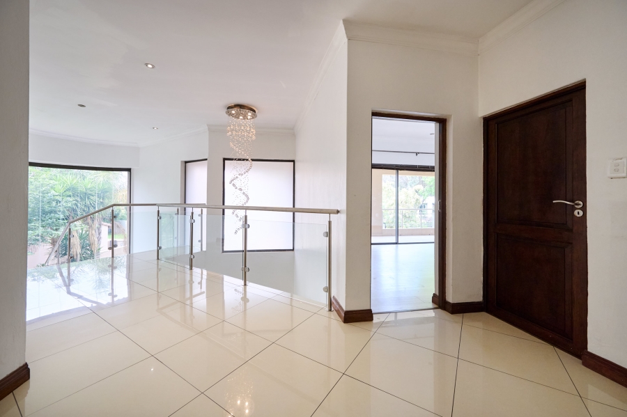 5 Bedroom Property for Sale in Carlswald North Estate Gauteng