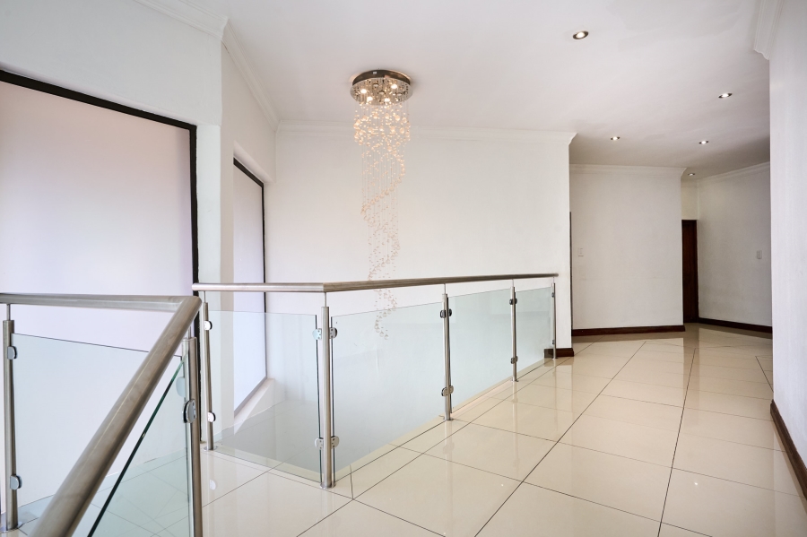 5 Bedroom Property for Sale in Carlswald North Estate Gauteng