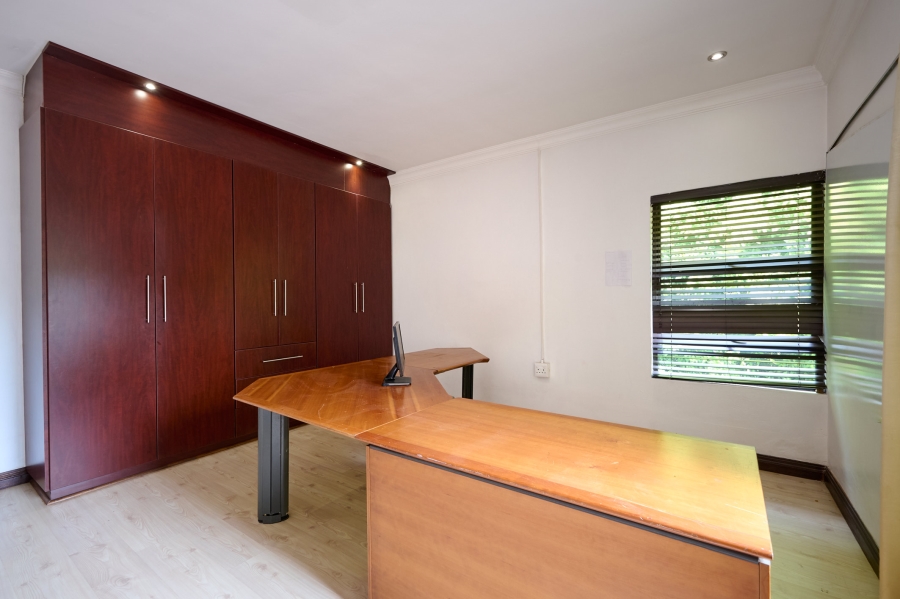 5 Bedroom Property for Sale in Carlswald North Estate Gauteng