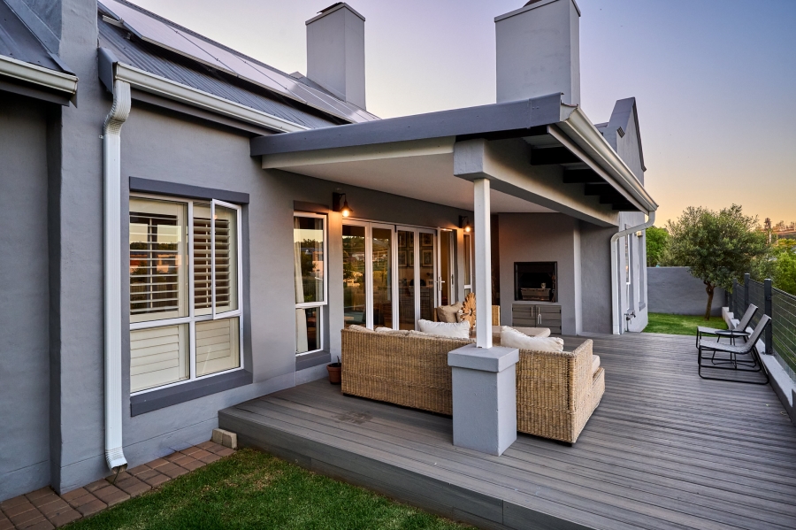 3 Bedroom Property for Sale in Waterfall Country Village Gauteng