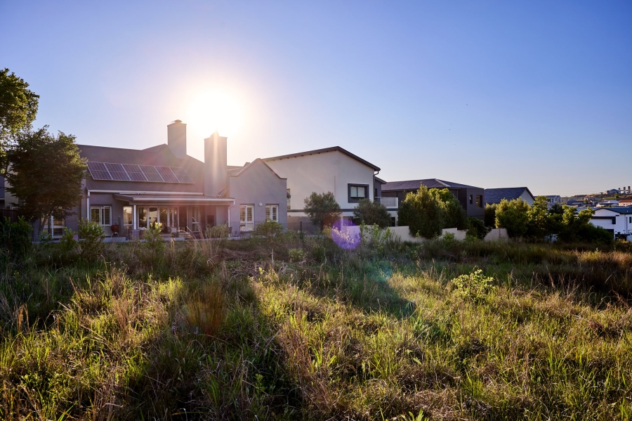 3 Bedroom Property for Sale in Waterfall Country Village Gauteng