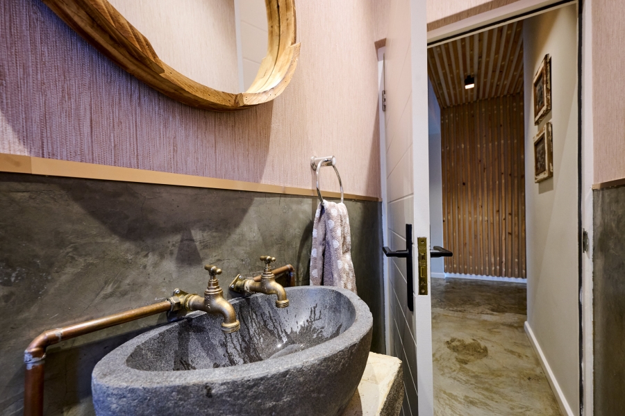 3 Bedroom Property for Sale in Waterfall Country Village Gauteng