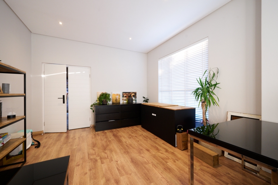 3 Bedroom Property for Sale in Waterfall Country Village Gauteng