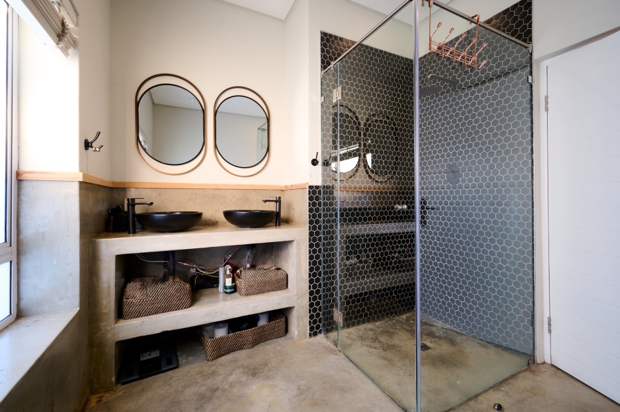 3 Bedroom Property for Sale in Waterfall Country Village Gauteng