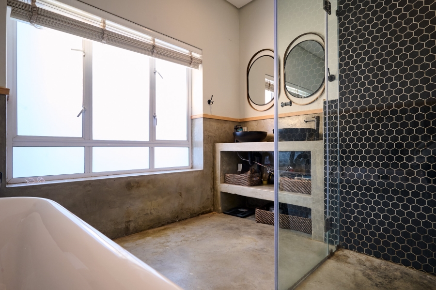 3 Bedroom Property for Sale in Waterfall Country Village Gauteng