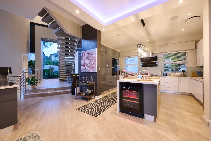 4 Bedroom Property for Sale in Waterfall Country Village Gauteng