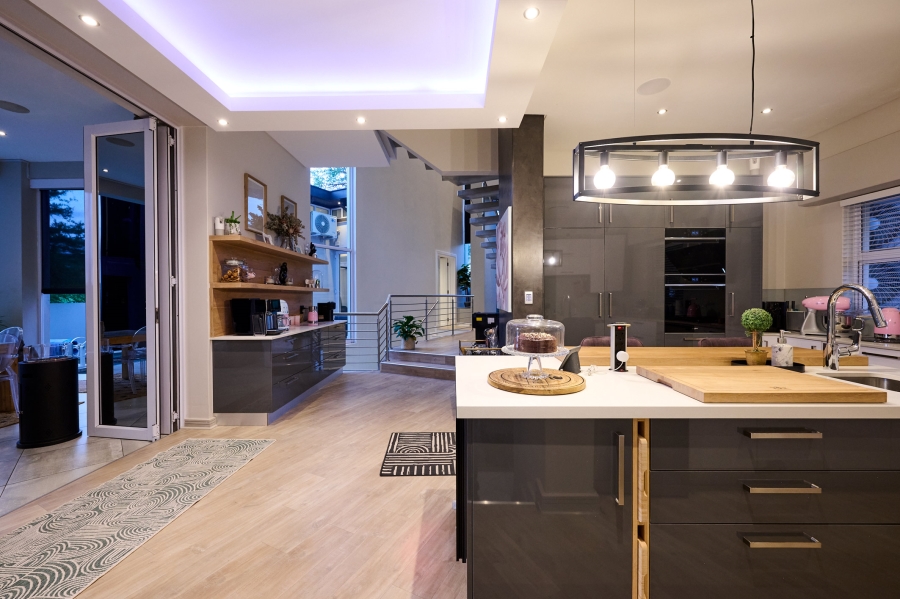 4 Bedroom Property for Sale in Waterfall Country Village Gauteng