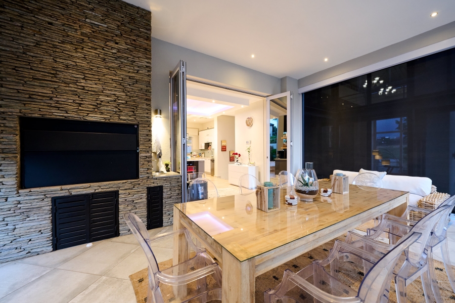 4 Bedroom Property for Sale in Waterfall Country Village Gauteng