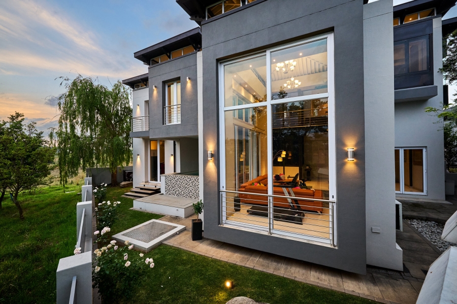 4 Bedroom Property for Sale in Waterfall Country Village Gauteng